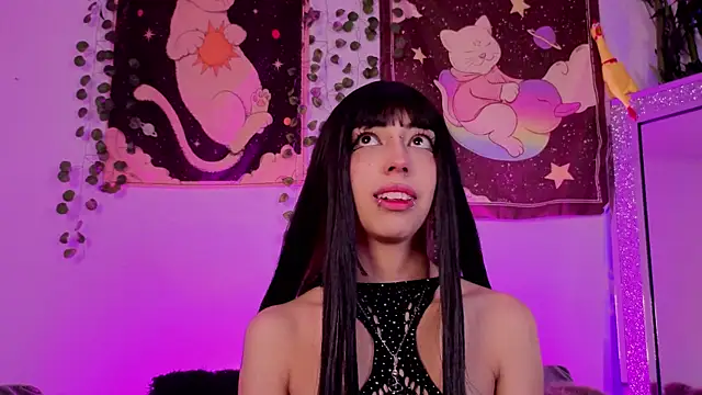 Nyx nayla online show from December 16, 7:01 am