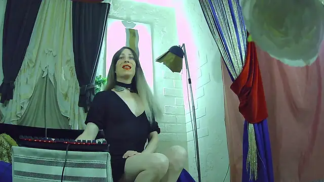 Mary Loon online show from November 12, 4:22 pm