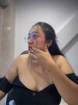 Snapshot of cata_megan chatting on February 16, 11:59 am cata megan online show from February 16, 11:59 am