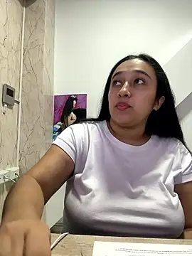 Snapshot of cata_megan chatting on December 8, 7:47 am cata megan online show from December 8, 7:47 am