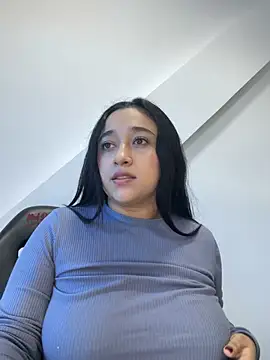 Snapshot of cata_megan chatting on January 1, 12:11 pm cata megan online show from January 1, 12:11 pm