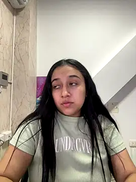 Snapshot of cata_megan chatting on December 5, 6:37 am cata megan online show from December 5, 6:37 am