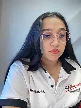 Snapshot of cata_megan chatting on February 13, 12:21 pm cata megan online show from February 13, 12:21 pm