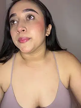 Snapshot of cata_megan chatting on January 10, 2:04 am cata megan online show from January 10, 2:04 am