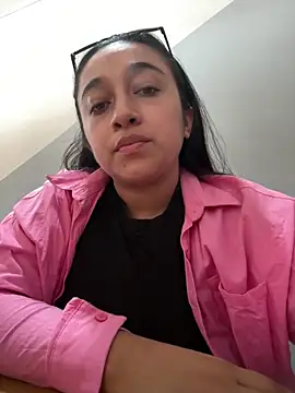 Snapshot of cata_megan chatting on January 2, 3:08 pm cata megan online show from January 2, 3:08 pm