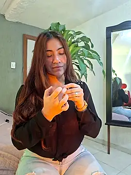 emmily d online show from March 12, 4:56 pm