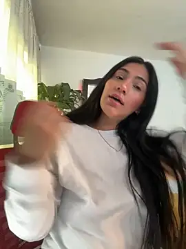 emmily d online show from November 18, 6:22 pm