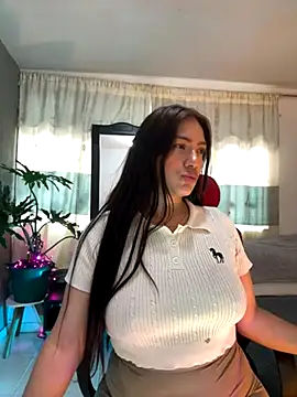 emmily d online show from November 30, 9:15 pm