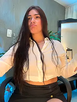 emmily d online show from December 5, 5:55 pm