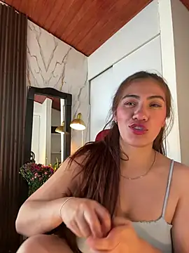 emmily d online show from April 2, 7:31 pm