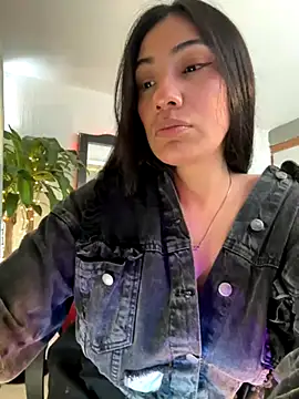 emmily d online show from November 17, 6:34 pm