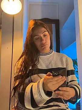 emmily d online show from April 10, 6:04 pm