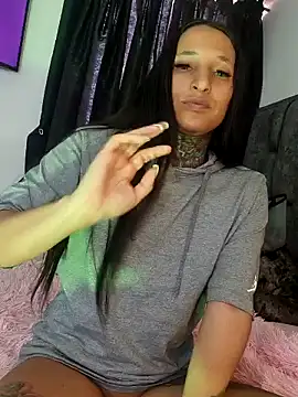 Nicole420squirt online show from December 28, 3:59 pm