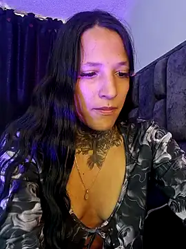 Nicole420squirt online show from January 3, 4:48 pm