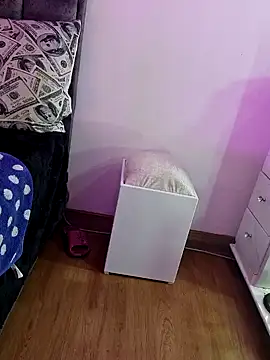 Nicole420squirt online show from January 22, 7:34 pm