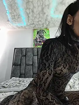 Snapshot of Nicole420squirt chatting on March 31, 5:37 pm Nicole420squirt online show from March 31, 5:37 pm