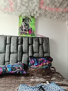 Nicole420squirt online show from February 14, 7:47 pm