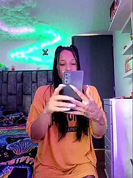 Nicole420squirt online show from October 1, 6:01 pm