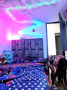 Nicole420squirt online show from September 17, 5:04 pm