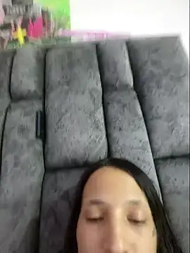 Snapshot of Nicole420squirt chatting on April 3, 8:37 pm Nicole420squirt online show from April 3, 8:37 pm