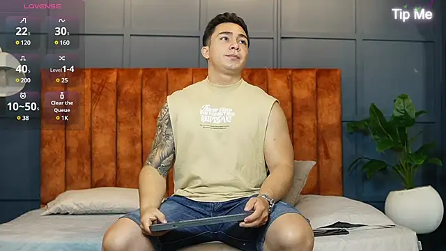 Ryan Hunt online show from March 12, 11:43 am