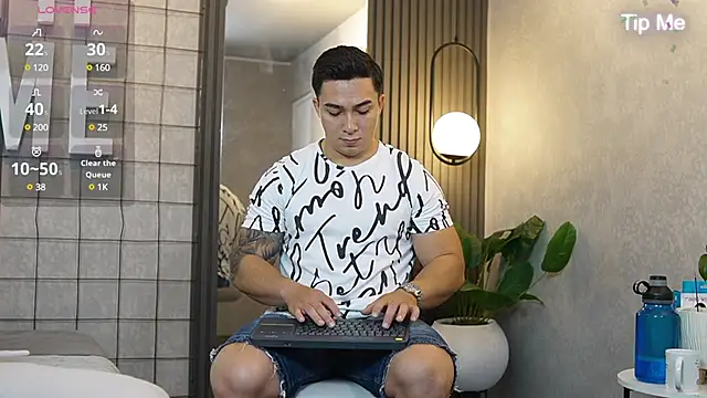 Ryan Hunt online show from February 26, 12:16 pm