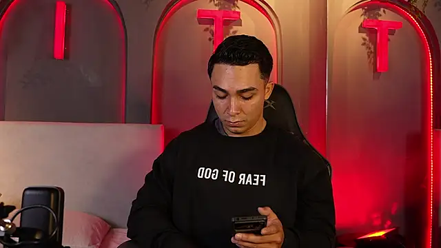 Ryan Hunt online show from October 7, 12:28 pm