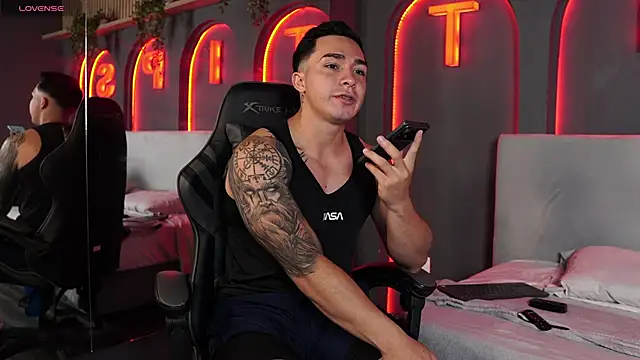 Ryan Hunt online show from December 18, 1:15 pm