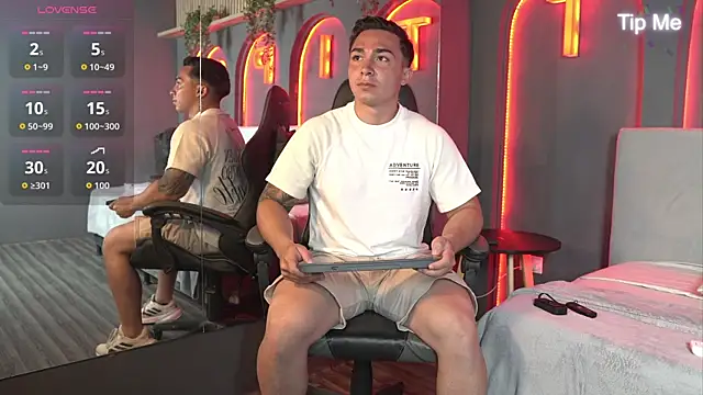 Ryan Hunt online show from December 22, 12:49 pm