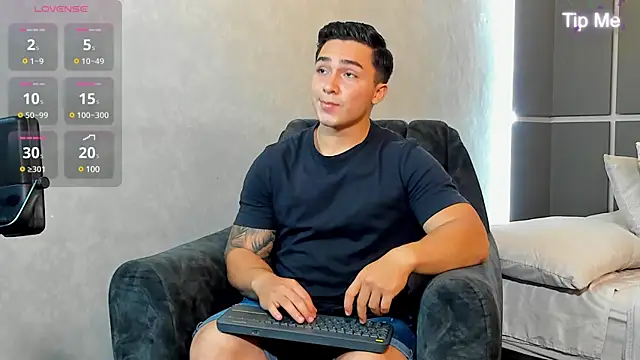 Ryan Hunt online show from March 1, 6:32 pm