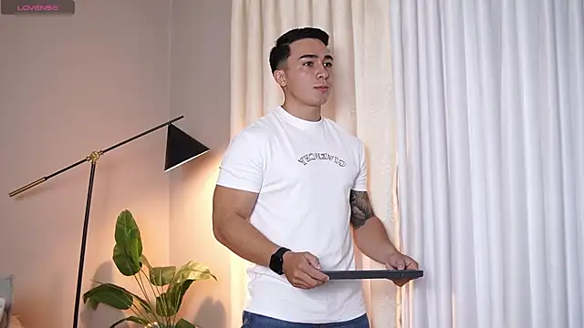 Ryan Hunt online show from October 31, 12:13 pm