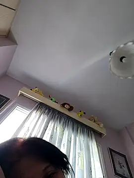 Snapshot of LorenRosse chatting on September 28, 6:09 am LorenRosse online show from September 28, 6:09 am