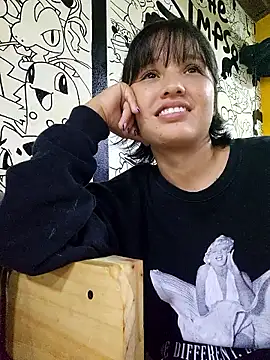 Snapshot of LorenRosse chatting on October 22, 11:03 pm LorenRosse online show from October 22, 11:03 pm