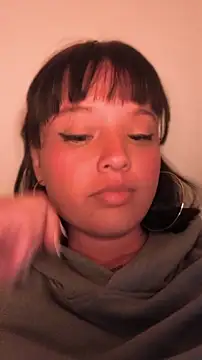 LorenRosse online show from April 8, 11:28 pm