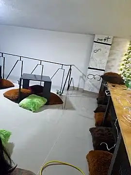 LorenRosse online show from December 21, 12:02 am