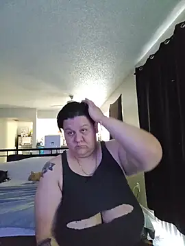 Snapshot of DevilDahm chatting on February 21, 11:40 pm DevilDahm online show from February 21, 11:40 pm