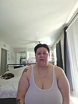 Snapshot of DevilDahm chatting on February 14, 9:26 pm DevilDahm online show from February 14, 9:26 pm