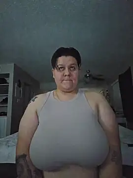 Snapshot of DevilDahm chatting on December 22, 6:13 am DevilDahm online show from December 22, 6:13 am