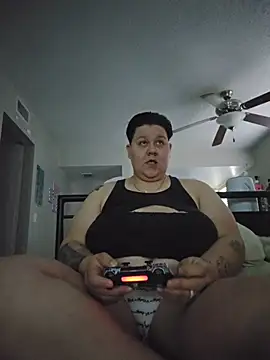 DevilDahm online show from November 12, 6:12 pm