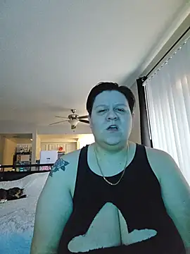 Snapshot of DevilDahm chatting on February 10, 12:20 am DevilDahm online show from February 10, 12:20 am