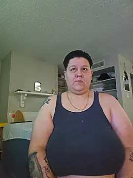 Snapshot of DevilDahm chatting on January 10, 12:17 am DevilDahm online show from January 10, 12:17 am