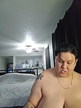 Snapshot of DevilDahm chatting on February 19, 3:36 am DevilDahm online show from February 19, 3:36 am