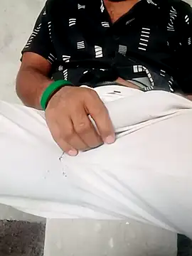 INDIANBOY7439 online show from February 1, 8:01 am