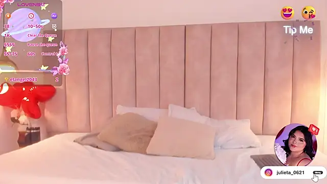 Snapshot of Julieta_Jane chatting on March 13, 4:38 am Julieta Jane online show from March 13, 4:38 am
