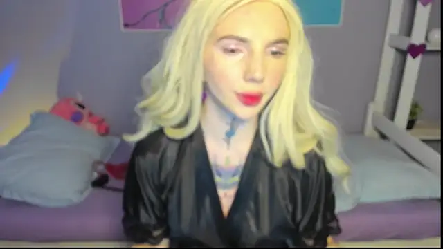 Snapshot of AnneTenet chatting on January 28, 6:05 am AnneTenet online show from January 28, 6:05 am