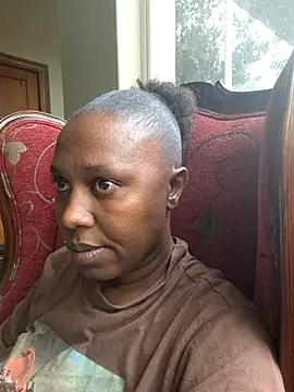 Snapshot of YourDreamLady22 chatting on February 15, 11:50 am YourDreamLady22 online show from February 15, 11:50 am