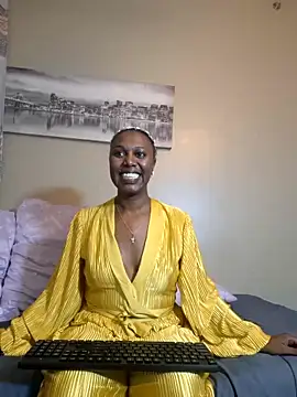 Snapshot of YourDreamLady22 chatting on March 18, 9:01 am YourDreamLady22 online show from March 18, 9:01 am