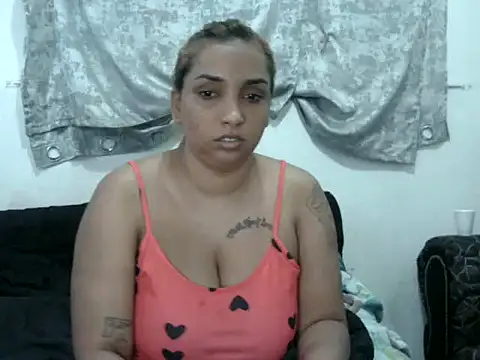 GORGEOUSLIPS online show from February 15, 3:33 pm