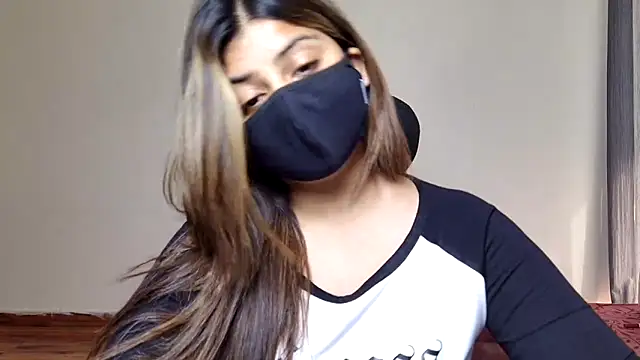 Hoty-Shivangi online show from February 20, 5:15 am