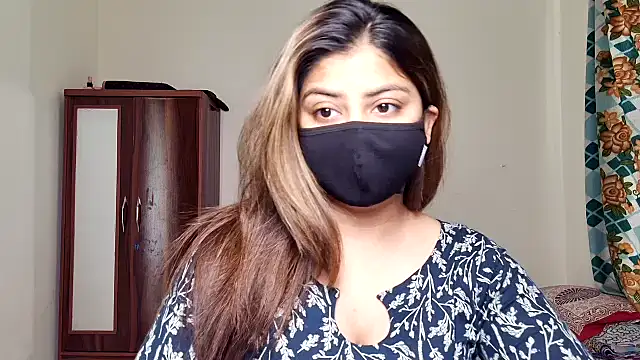 Hoty-Shivangi online show from March 14, 10:32 am